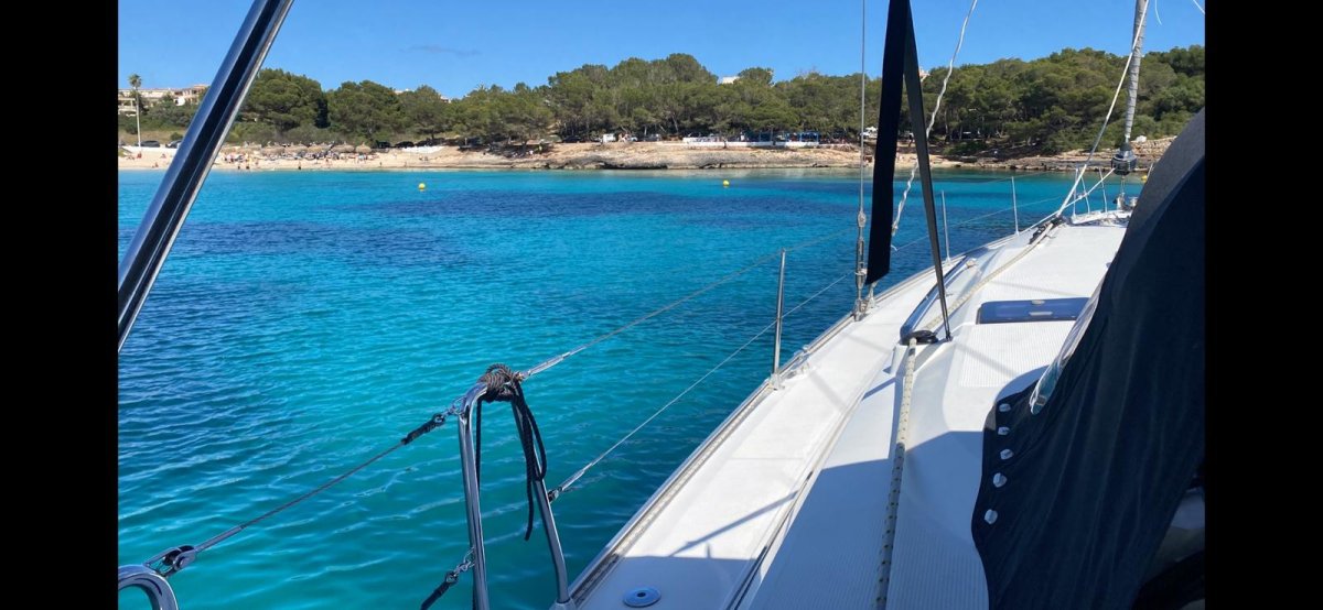 Bavaria Yachts - 12 {{i18n.capacity}}