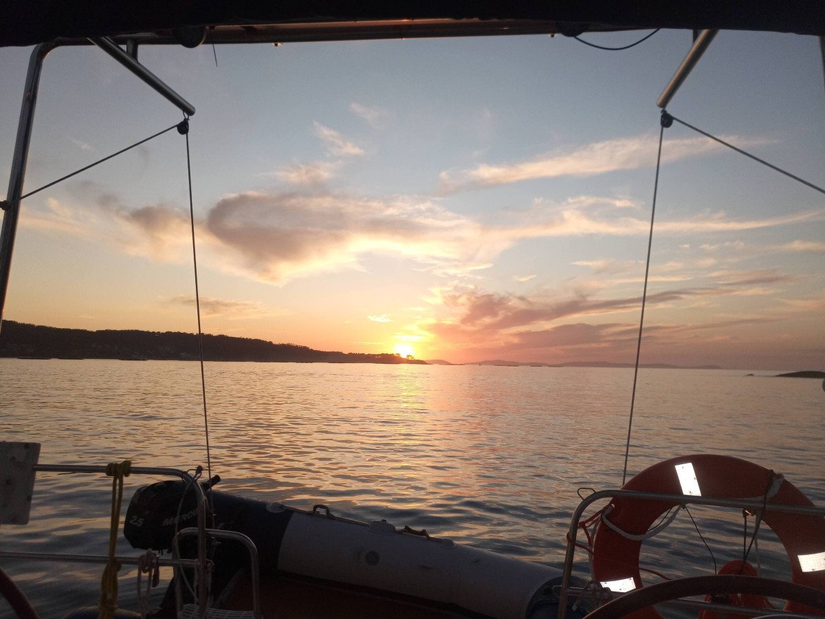 Esplora la costa atlantica a bordo di un velero