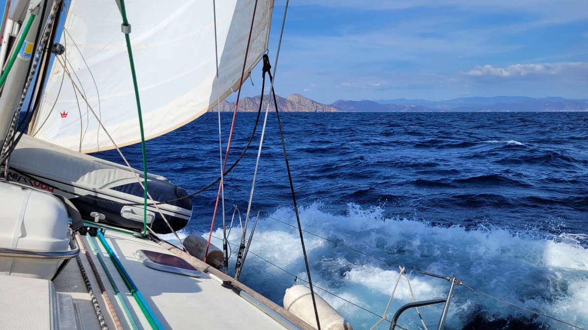 Dufour Yachts - 8 personas