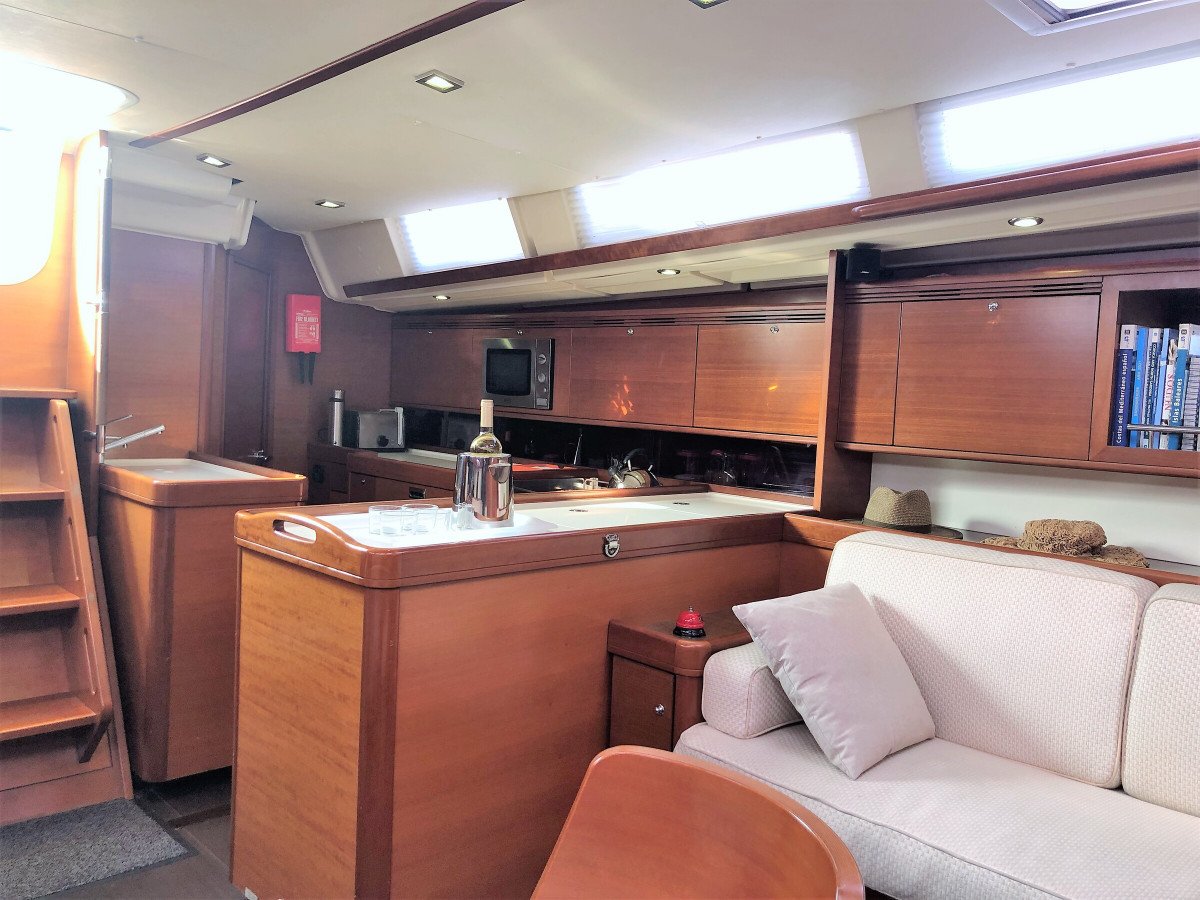 Dufour Yachts - 525 Grand Large