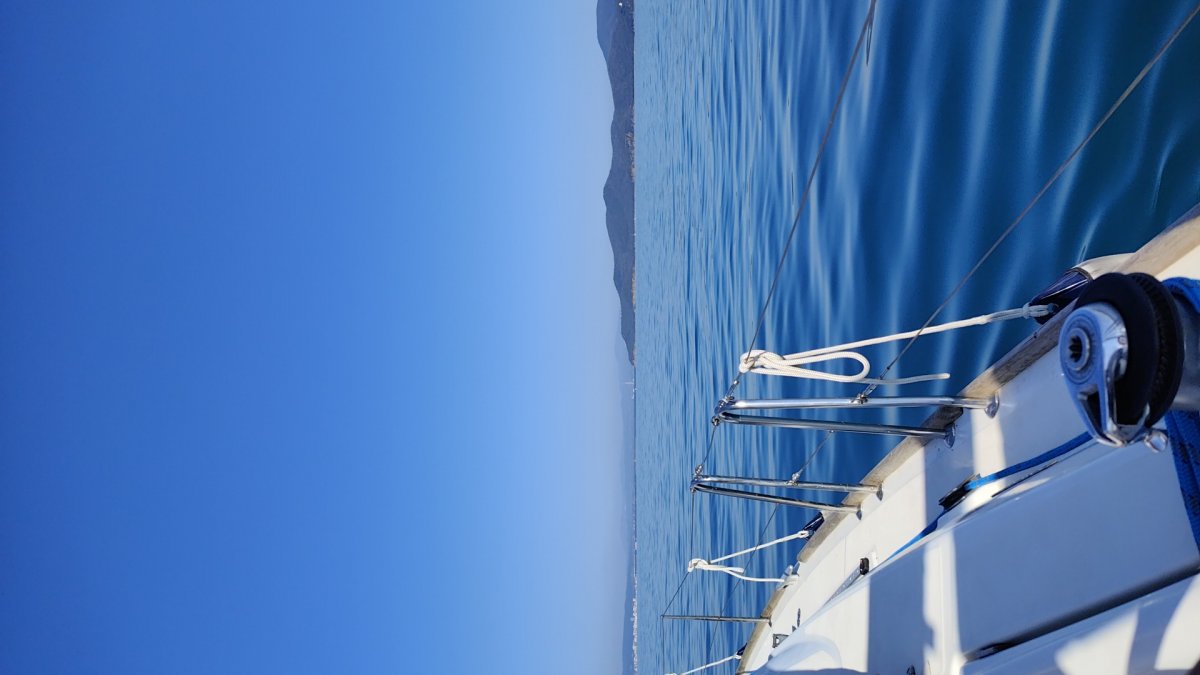 Sailboat - Bénéteau - 3 cabins