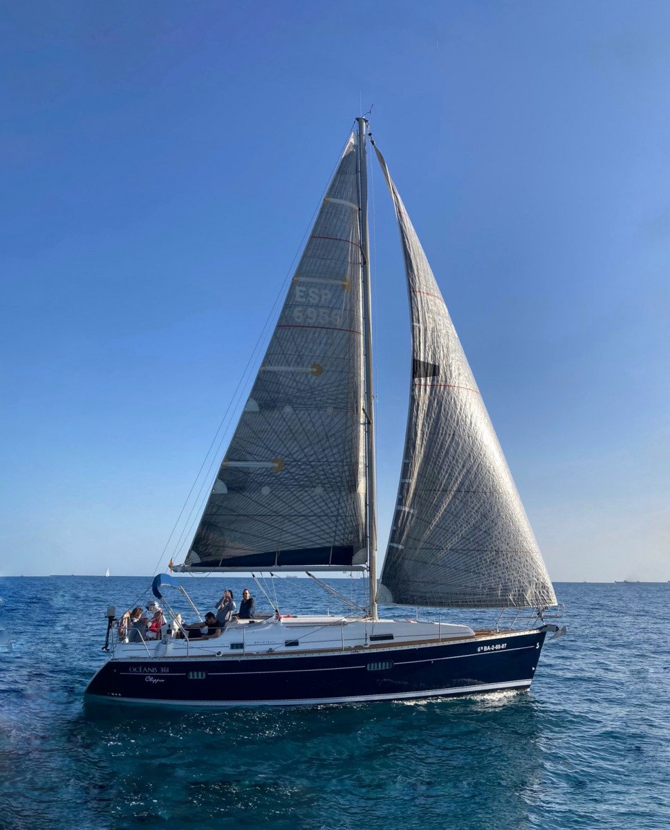 Bénéteau - 9 personas