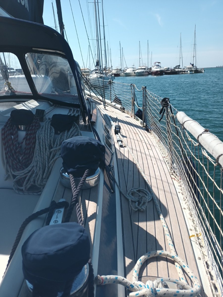 Genießen Sie die natürliche Schönheit Apuliens vom Meer aus