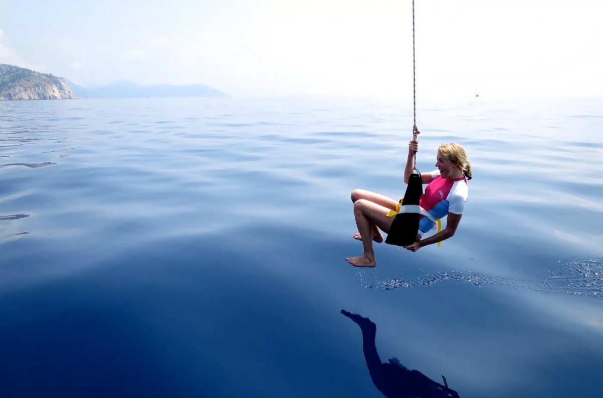 Schwimmen mit Delfinen in Mallorcas kristallklaren Gewässern