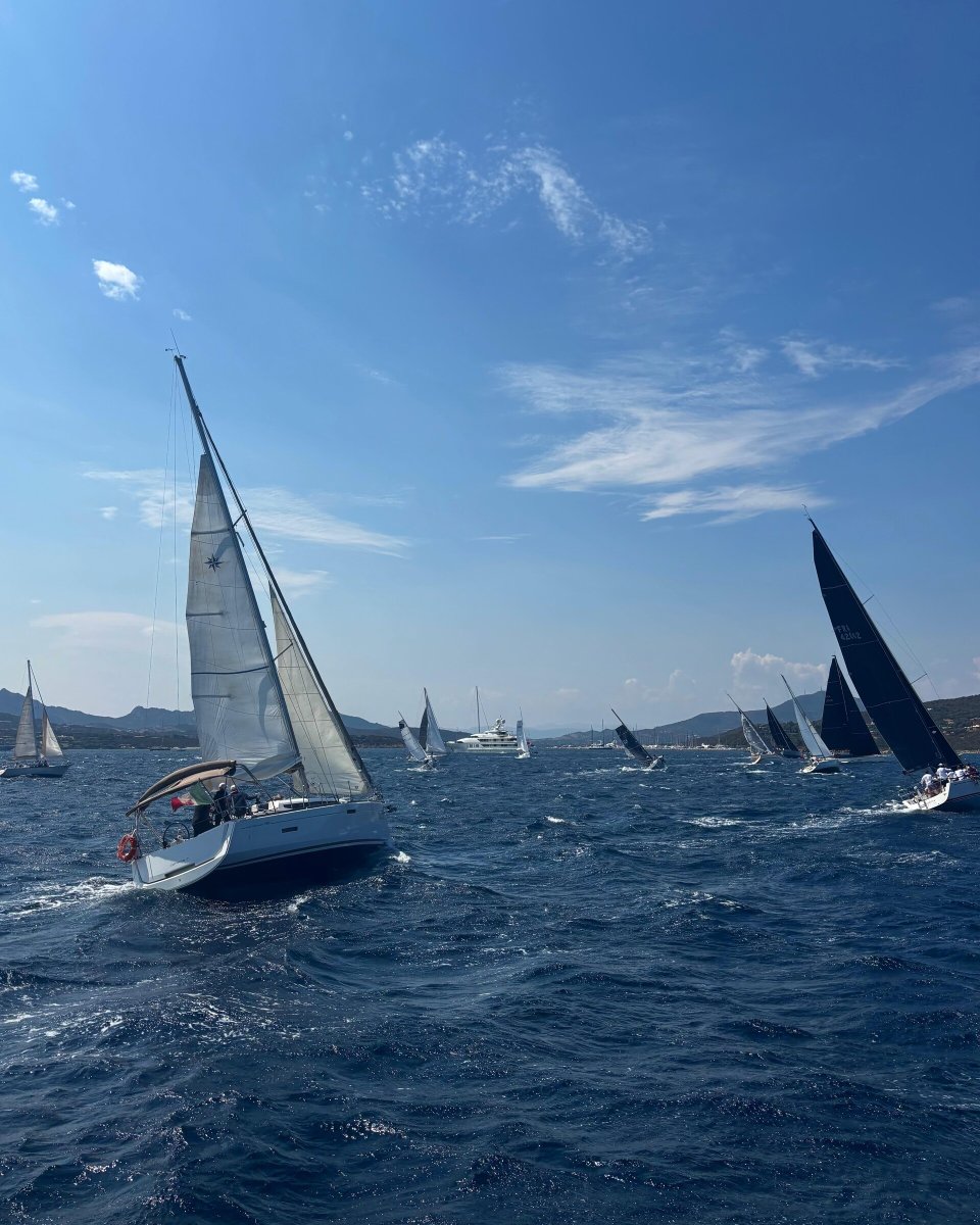 Navigationsteam während der RAN630 Regatta in Livorno
