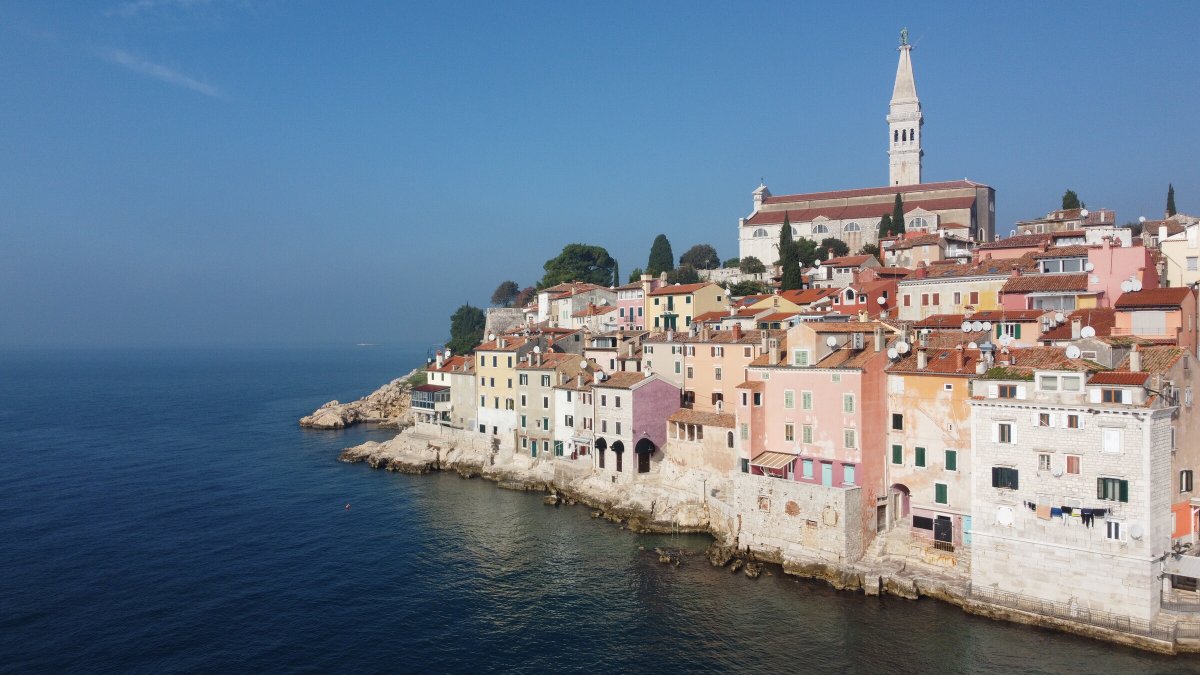 Discover the picturesque towns of Istria by boat