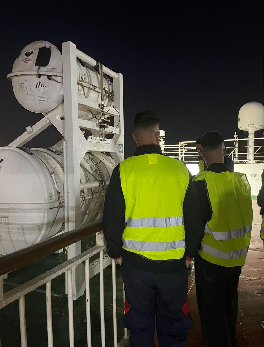 Lernen Sie mit unseren professionellen Crew-Schulungen zu segeln