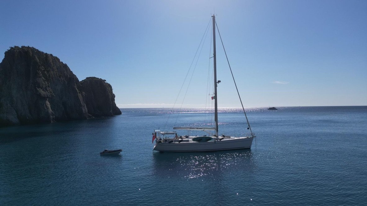 Weekly sailing trip in northern Sardinia and southern Corsica