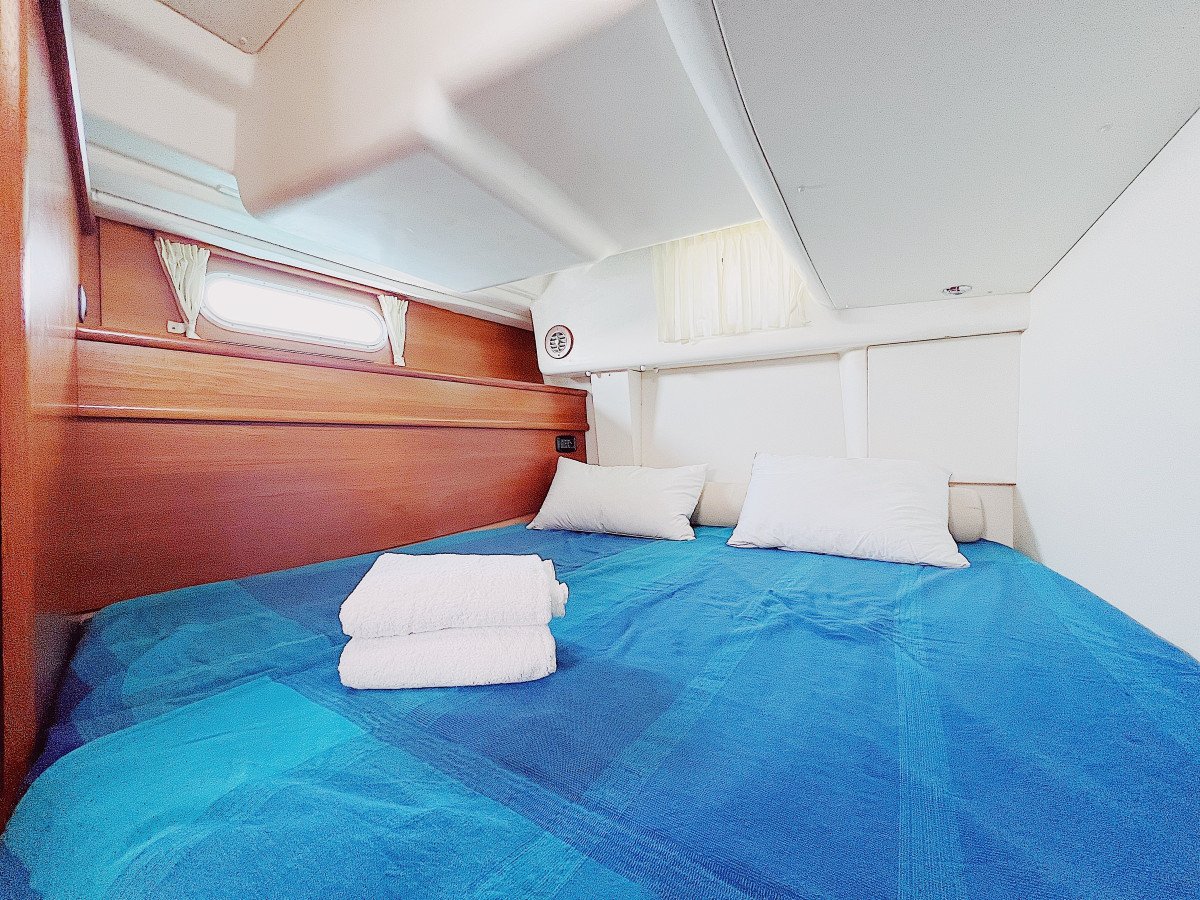 Sailing the Atlantic from Bahamas to Spain