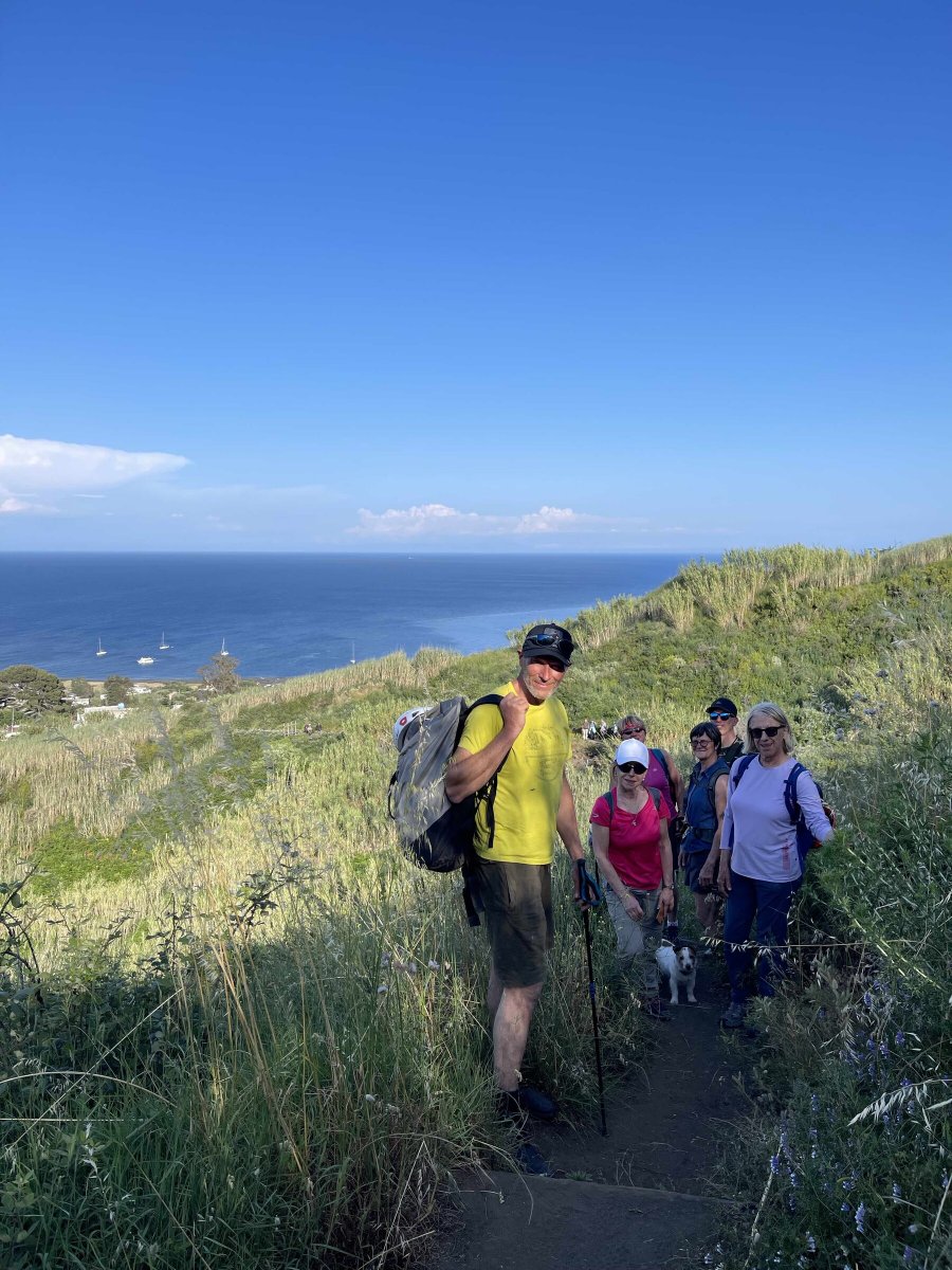 Discover the Aeolian Islands on a boat and on the mountains