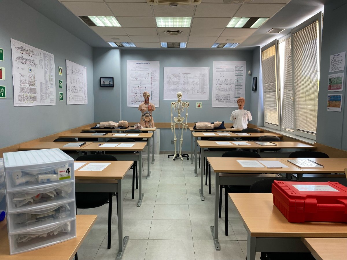 Initial Specific Healthcare Training Course in Seville