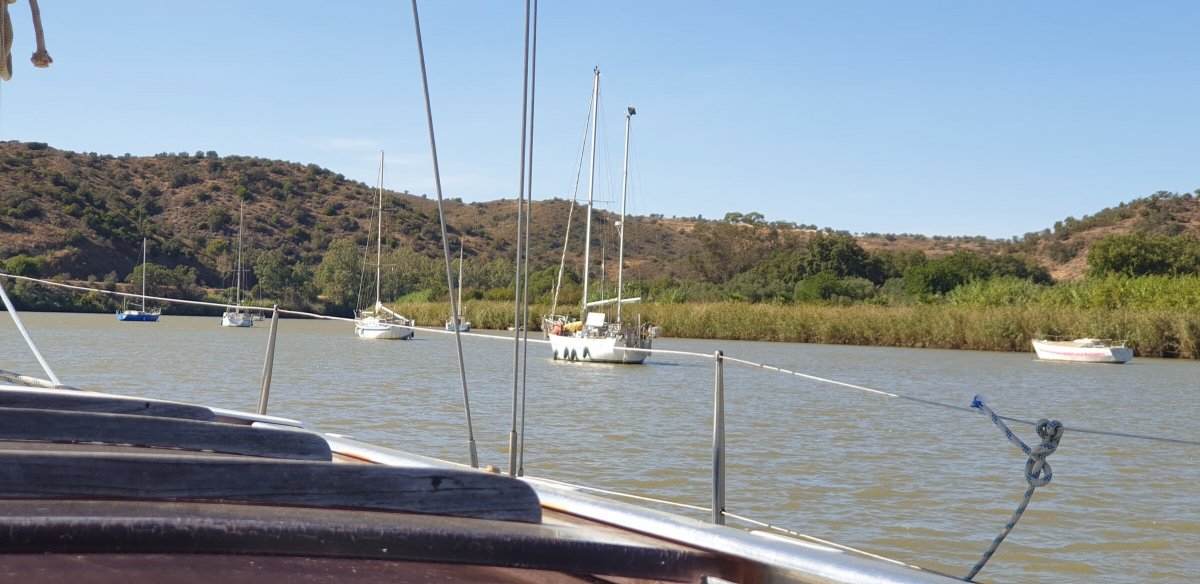 River trip by sailboat on the Guadiana