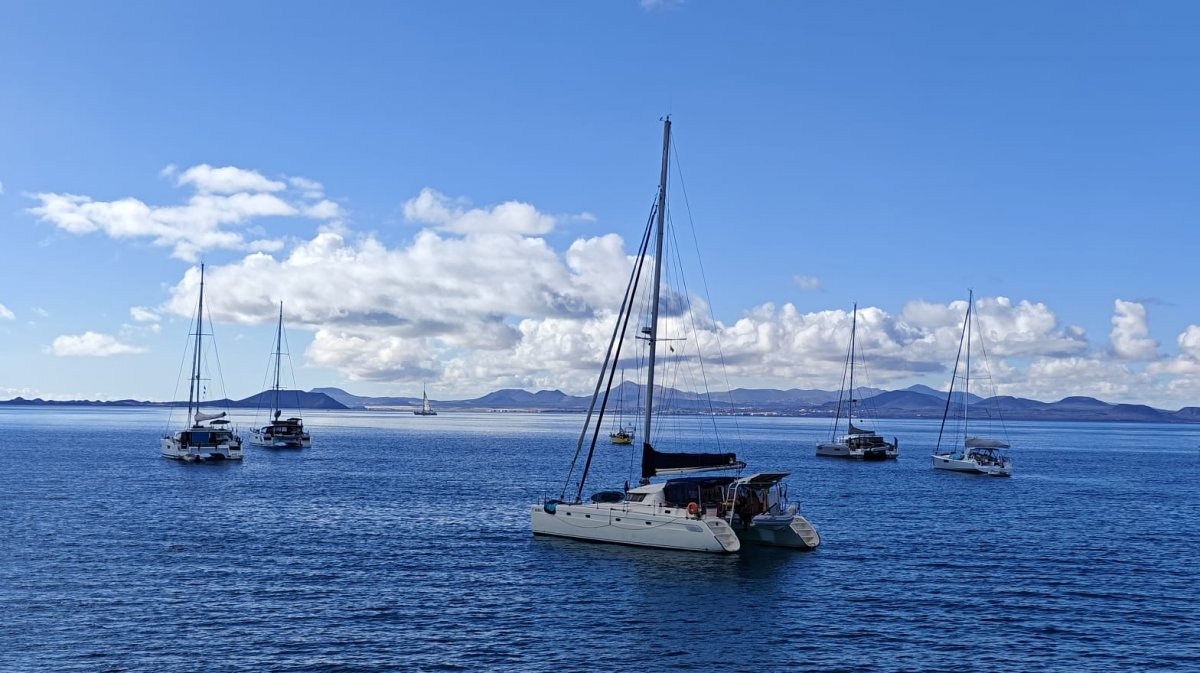 Coastal and offshore sailing course in a sailboat in the Canary Islands