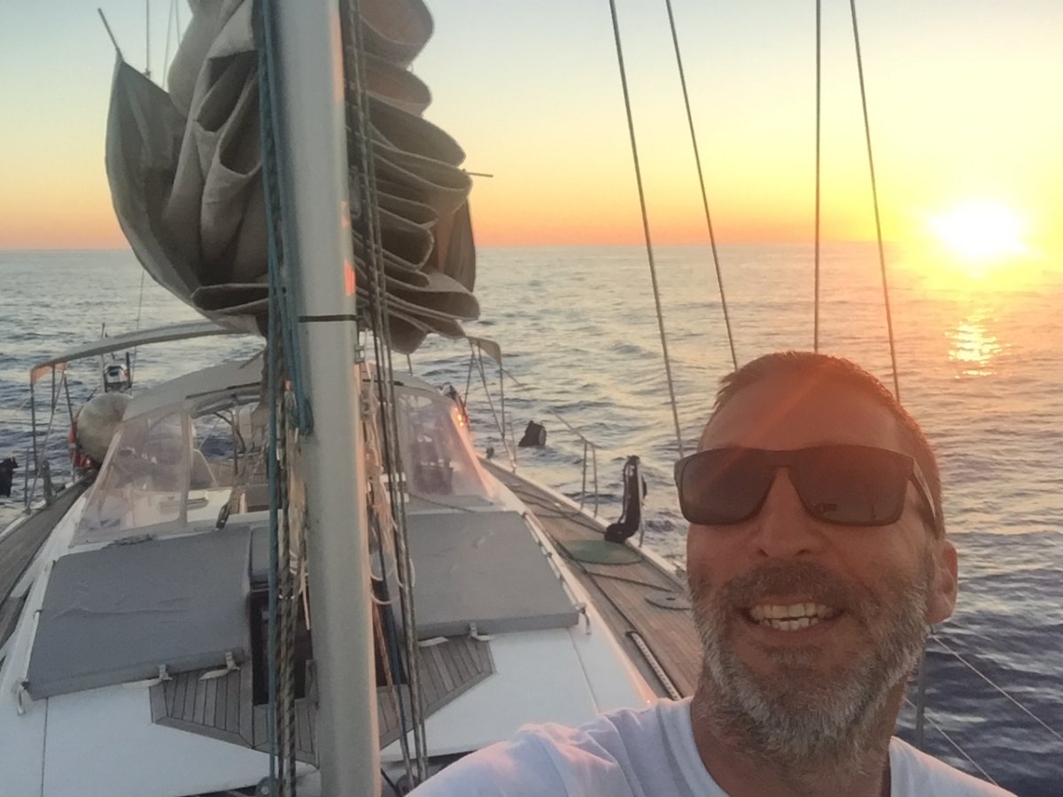 A sailing cruise from Samoa to Tonga