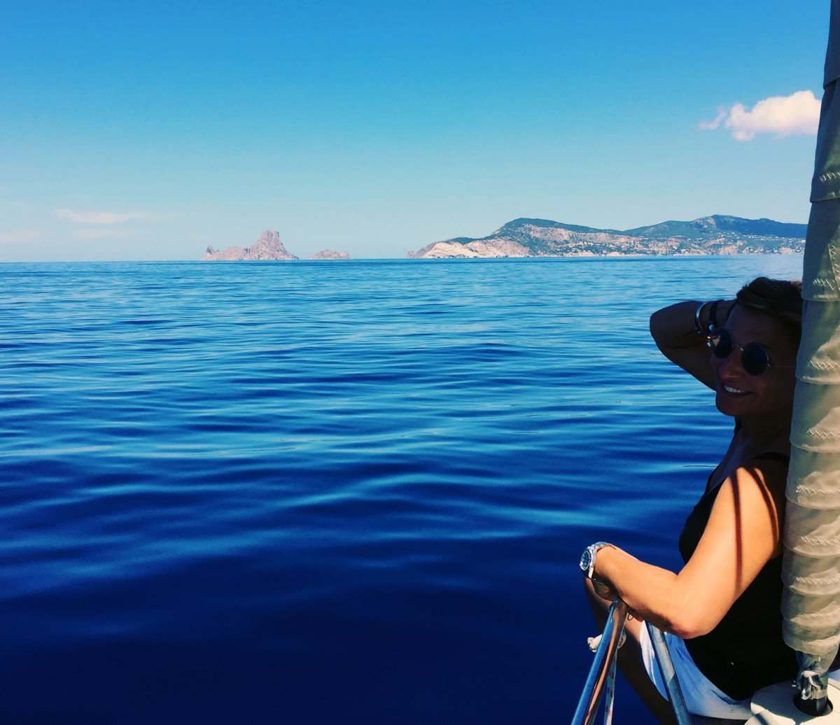 Sail in Menorca with an experienced guide