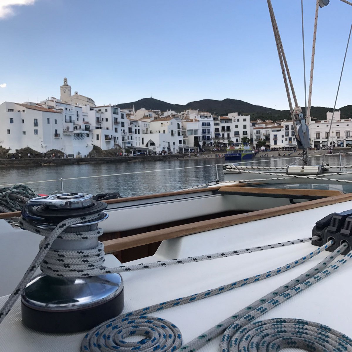 Prácticas de navegación en la Costa Brava