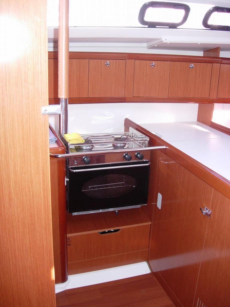 Segelboot - Bénéteau - 10 {{i18n.capacity}}