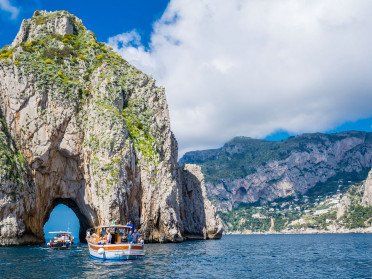 Gulf of Naples in 7 days Capri, Ischia, Procida and the Amalfi Coast.
