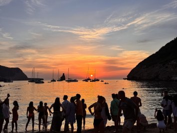 Mediterranean Sailing: Ibiza - Sardinia