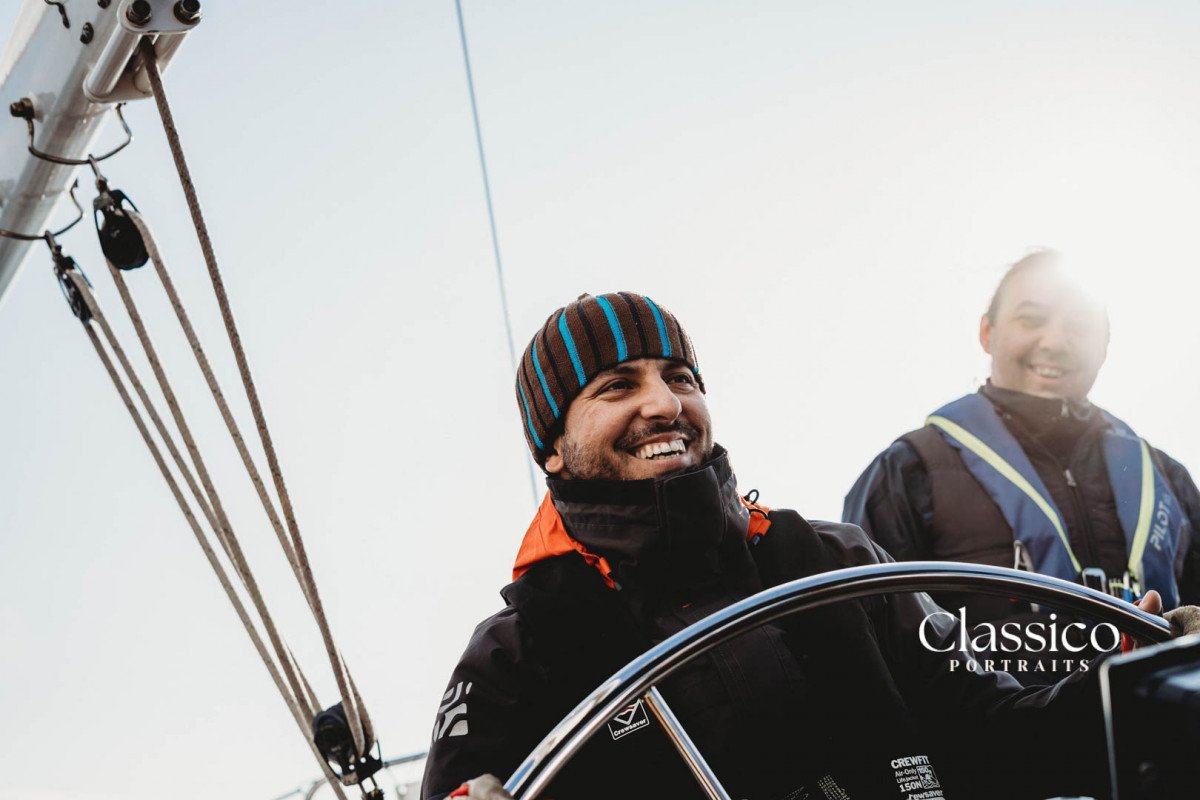 Navegando por las aguas de Ustica