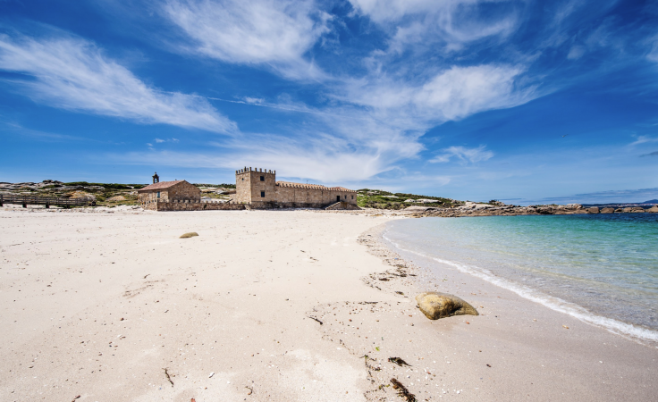 Playa en la isla de Salvora