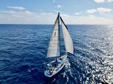 Wonderful Martinique cruises on sail