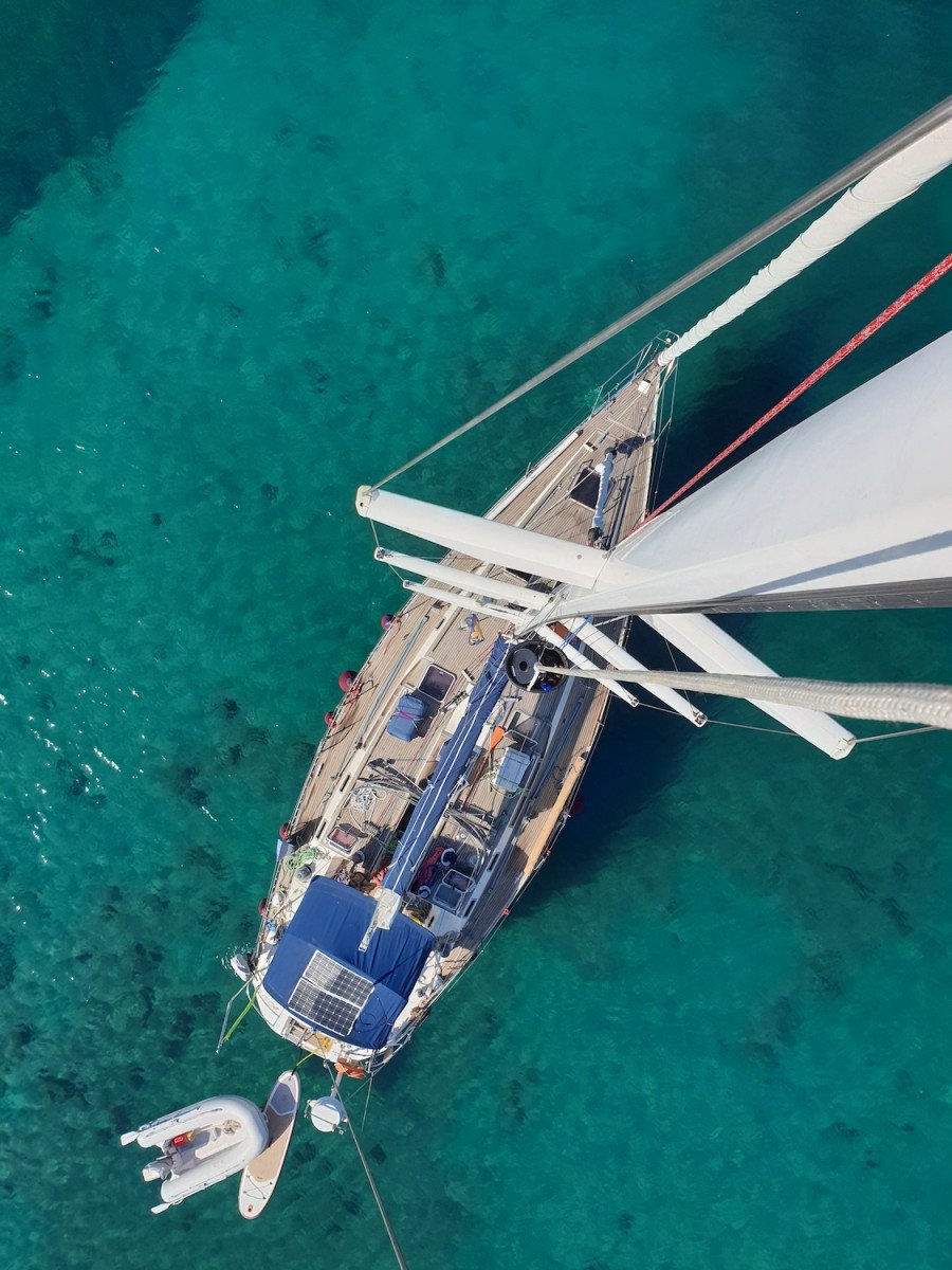 Sailboat - Bénéteau - 15.34 meters