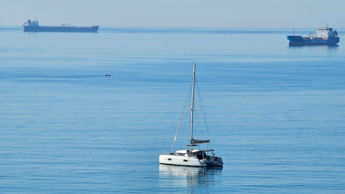 Navega en catamarán en las Bahamas con un profesional