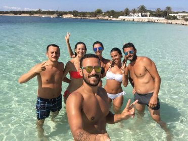 Veleggiare e nuotare in arcipelago La Maddalena