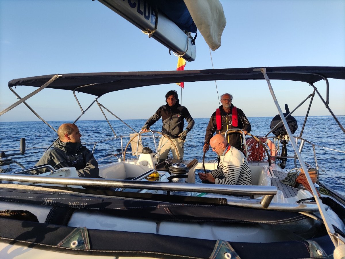 Corso pratico di 48 ore per diventare Capitano di Yacht a Benalmádena