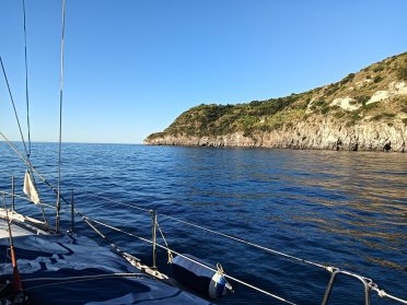 Navegando desde las Islas Flégreas hasta las Islas Pontinas
