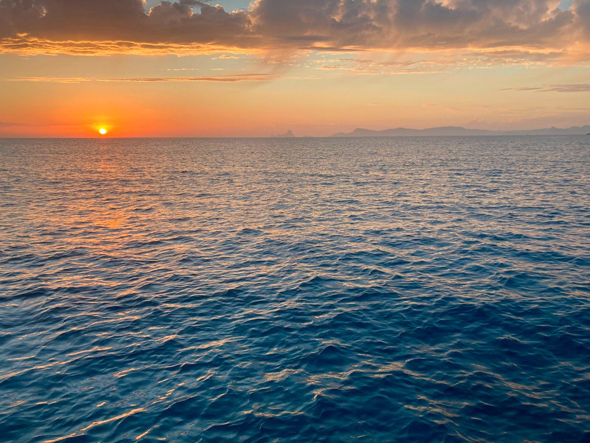 Explore the beaches and coves of Ibiza and Formentera