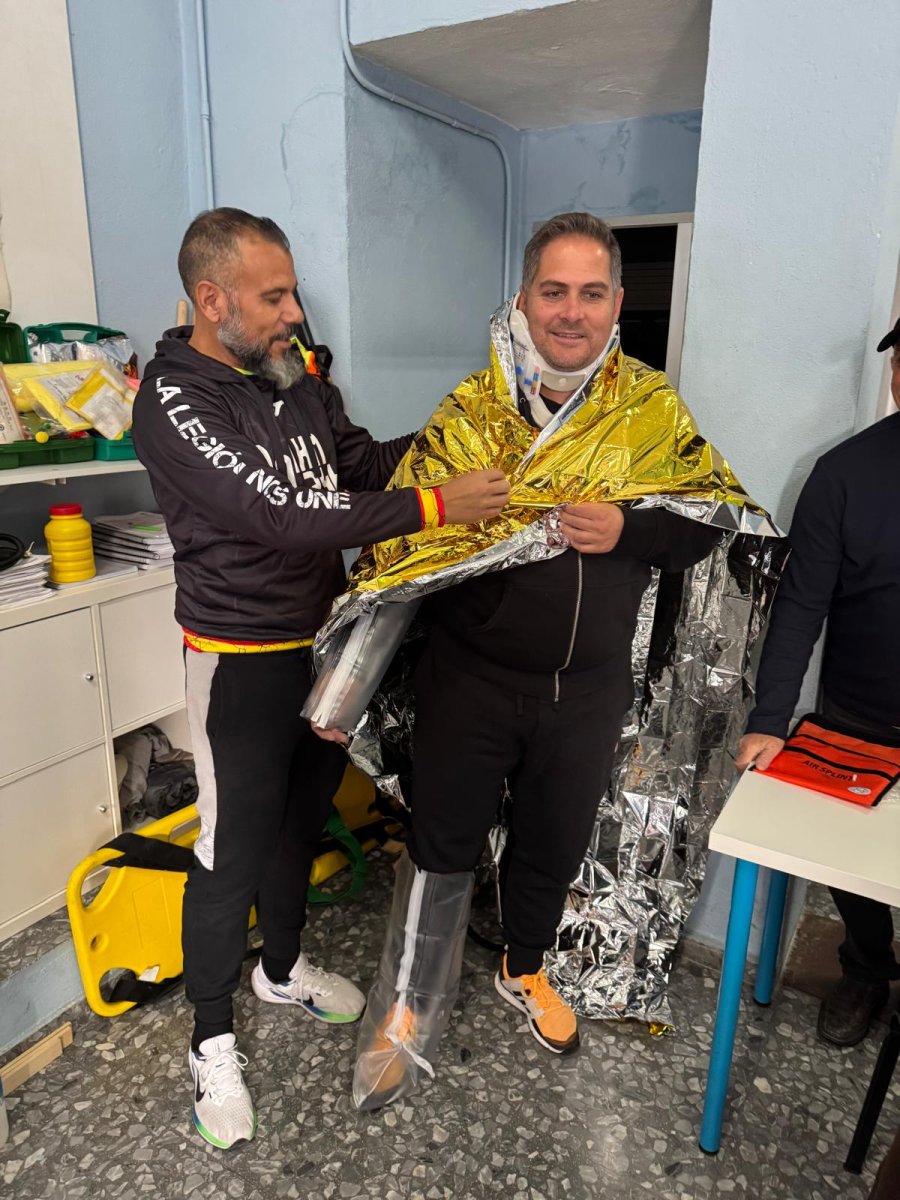 Learn navigation on an instruction boat