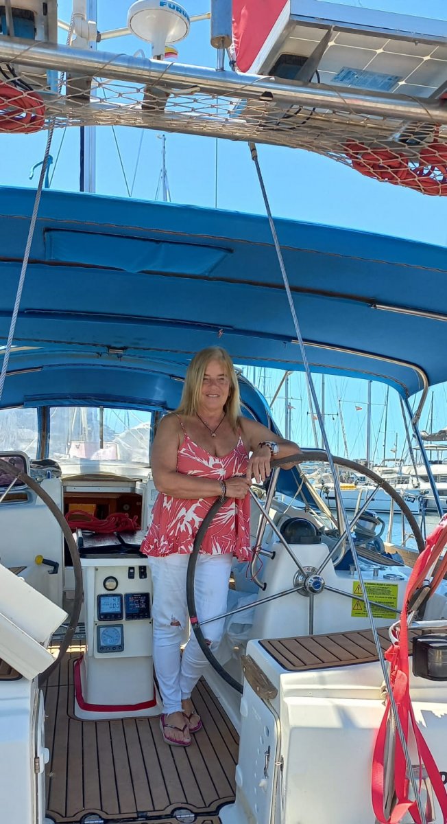 Bavaria Yachts - 15 metros