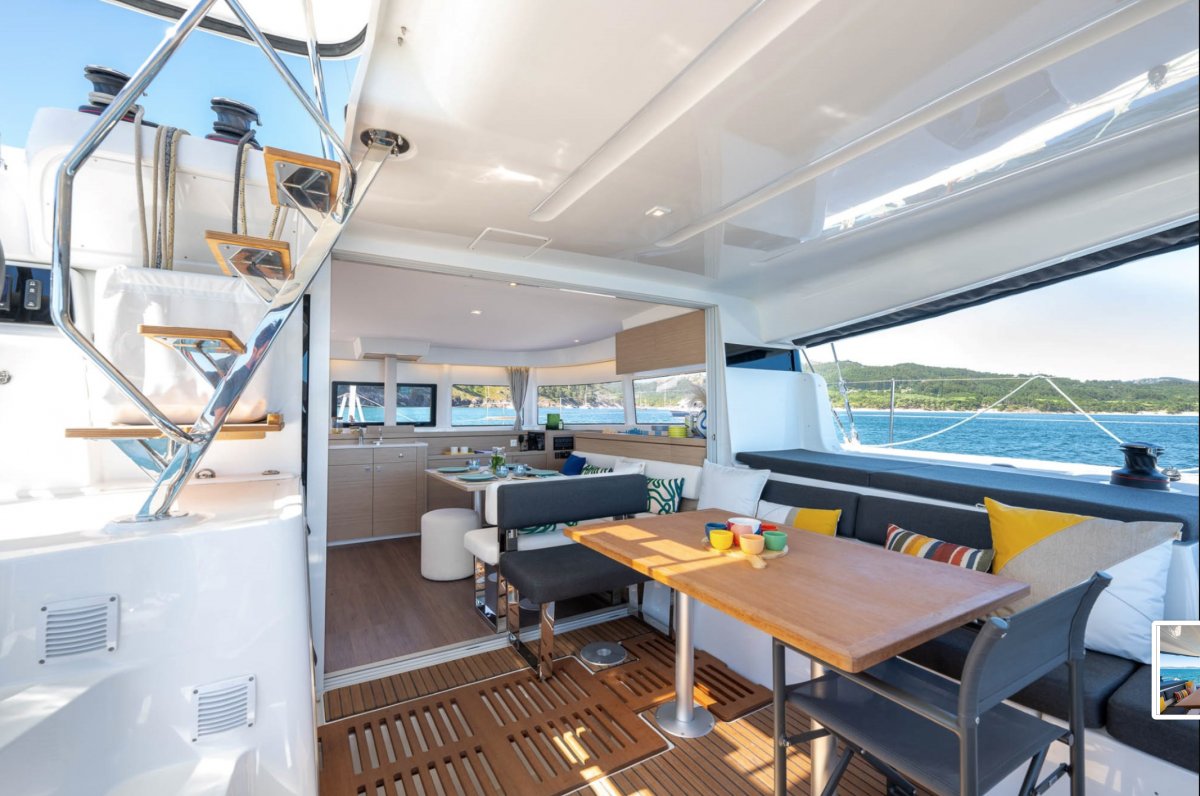 Lagoon - 4 {{i18n.baths}}