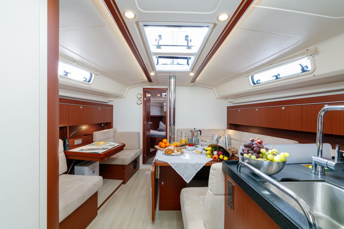 Sailboat - Hanse - 415