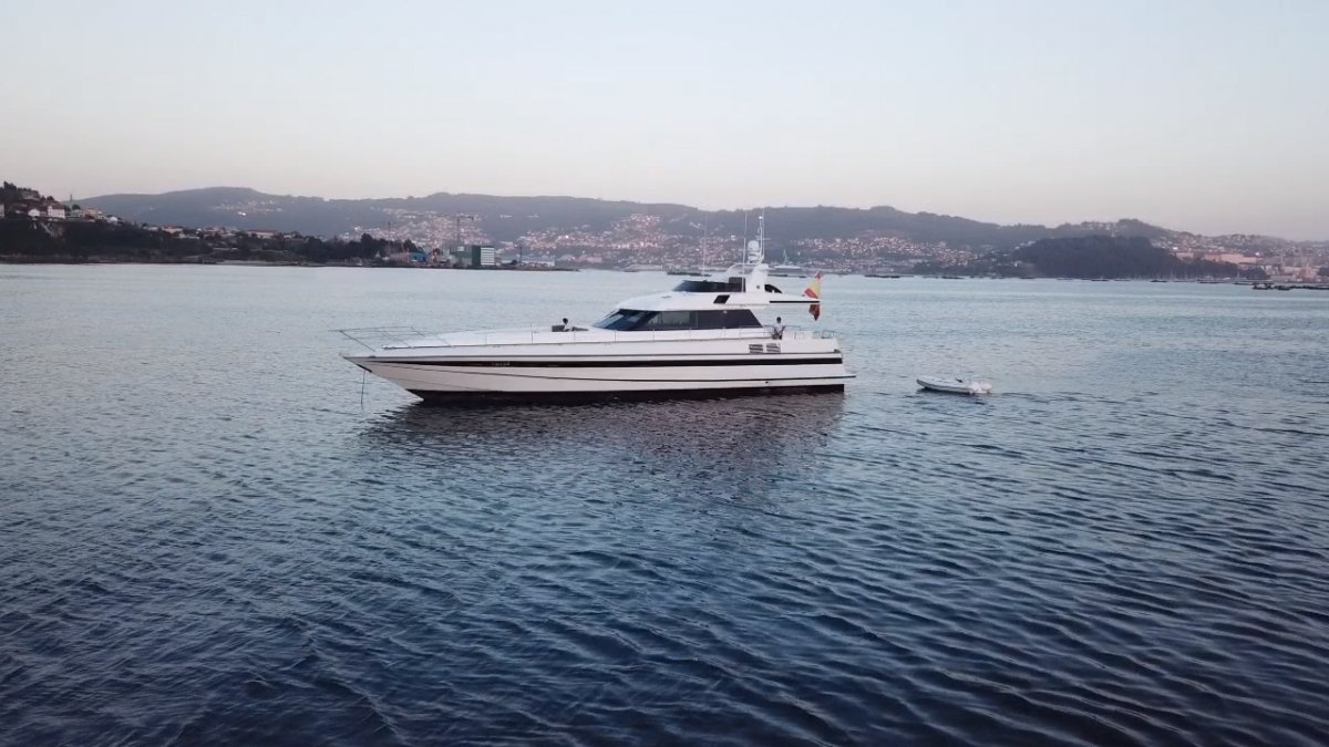 Magnum Marine - 4 {{i18n.capacity}}