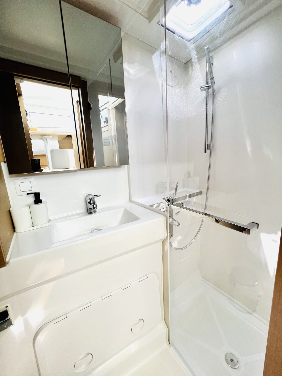 Naviga nel Mediterraneo su un catamarano da Valencia o Denia