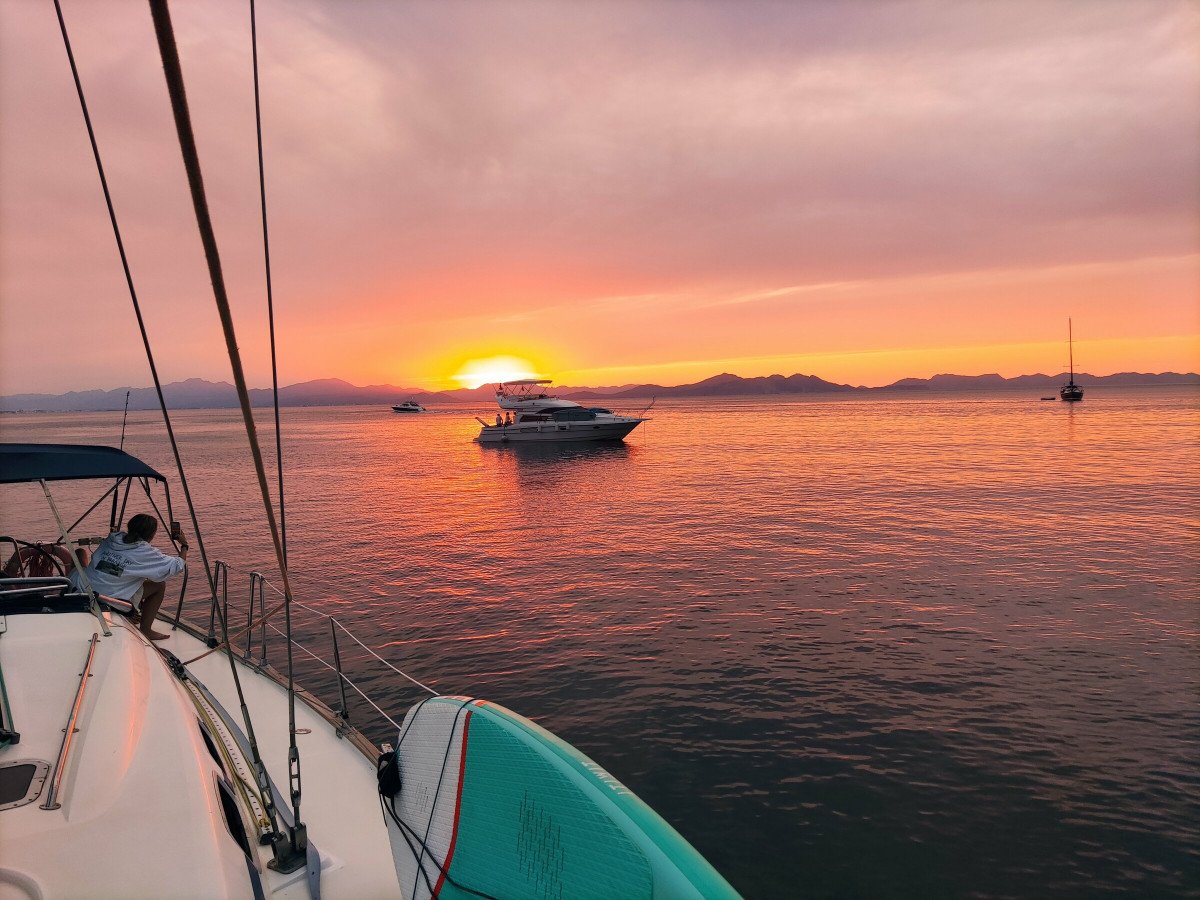 Learn to sail in the Mediterranean