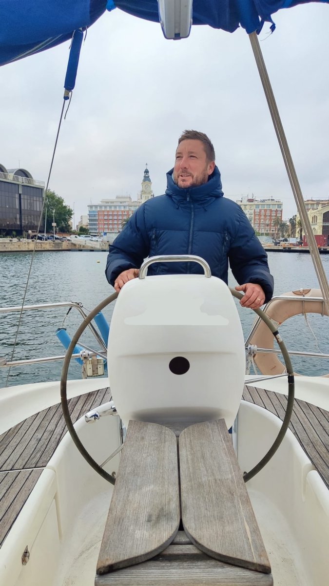 Licencia para navegar en el mar en Valencia