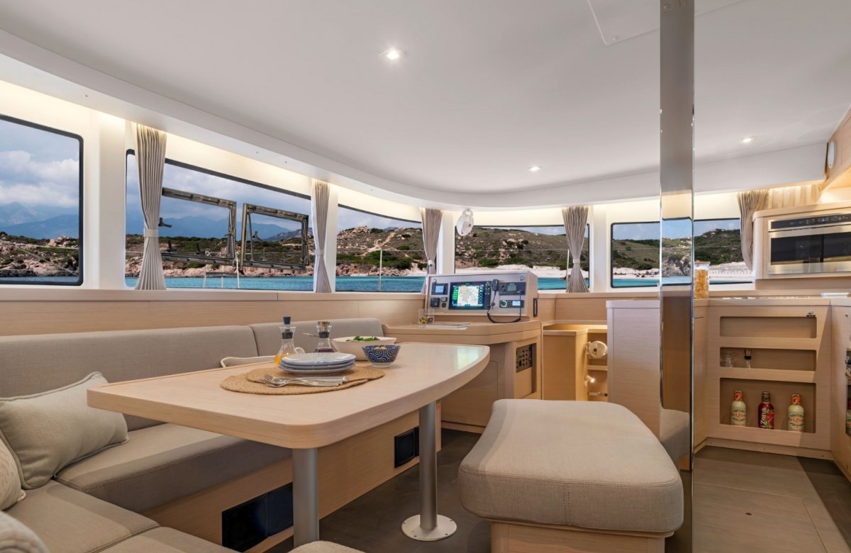 Catamaran - Lagoon - 4 baths