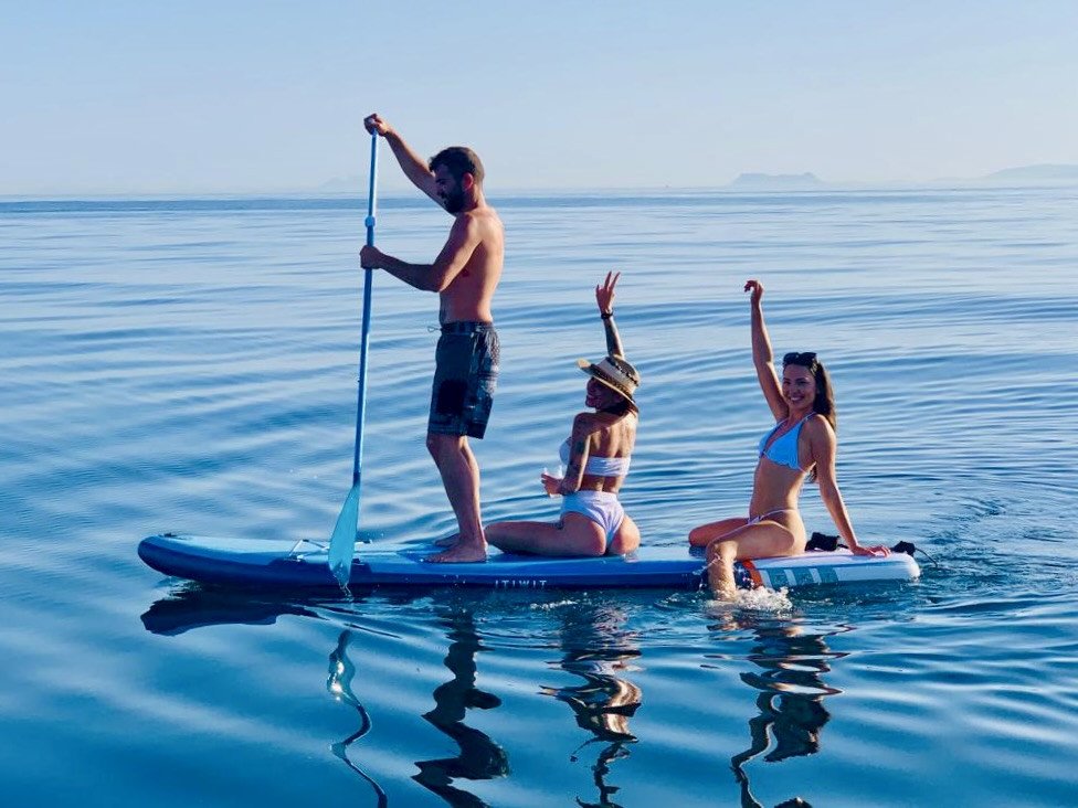 Esplora la costa andalusa in un viaggio in barca da Puerto Banús