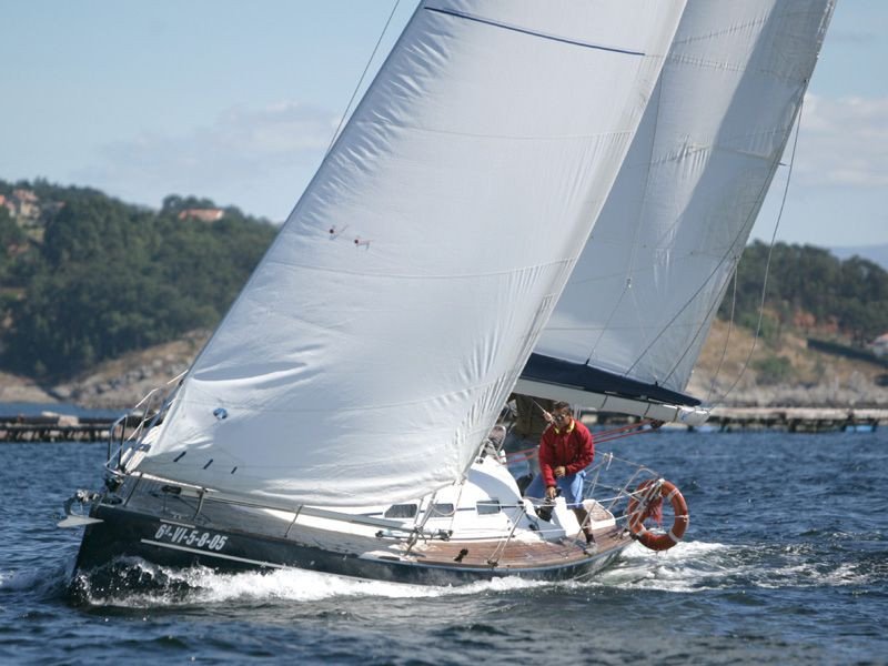 Join a slow sailing workshop in the Rías Baixas