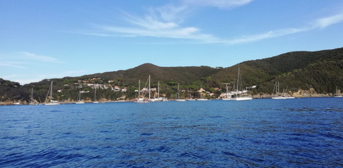 Crociere in barca a vela lungo la costa mediterranea