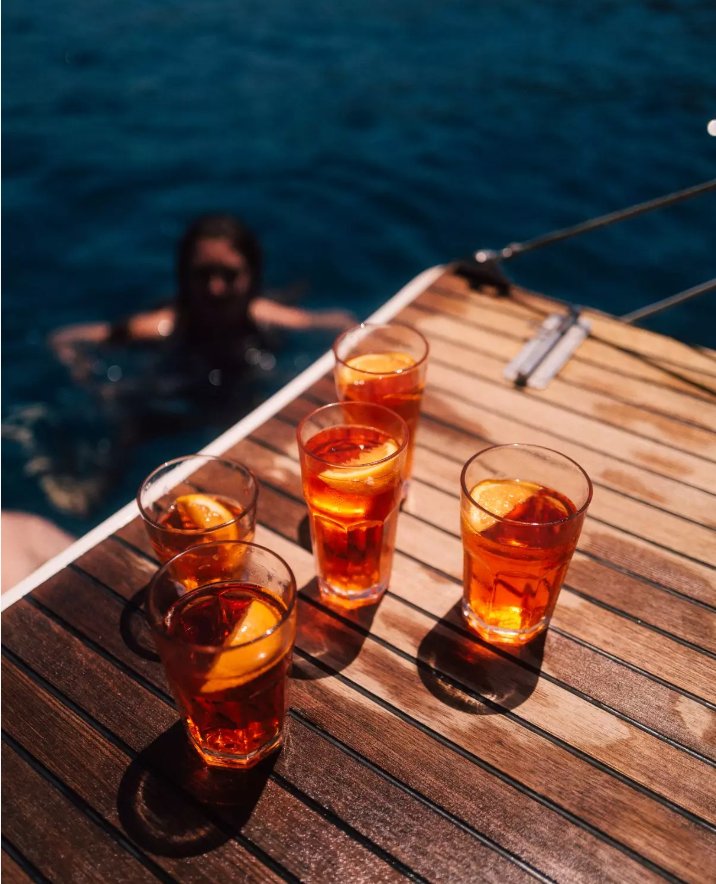 Die Geheimnisse der Kykladen: Eine Abenteuerreise auf See!