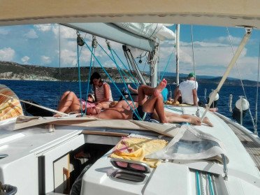Escursione giornaliera in barca a vela a Bosa (Sardegna)