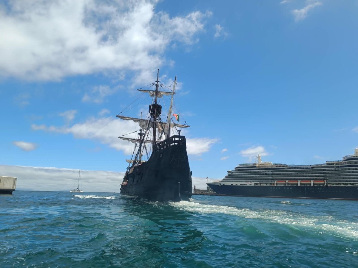 Catamaran tour from Gibraltar to the Canary Islands