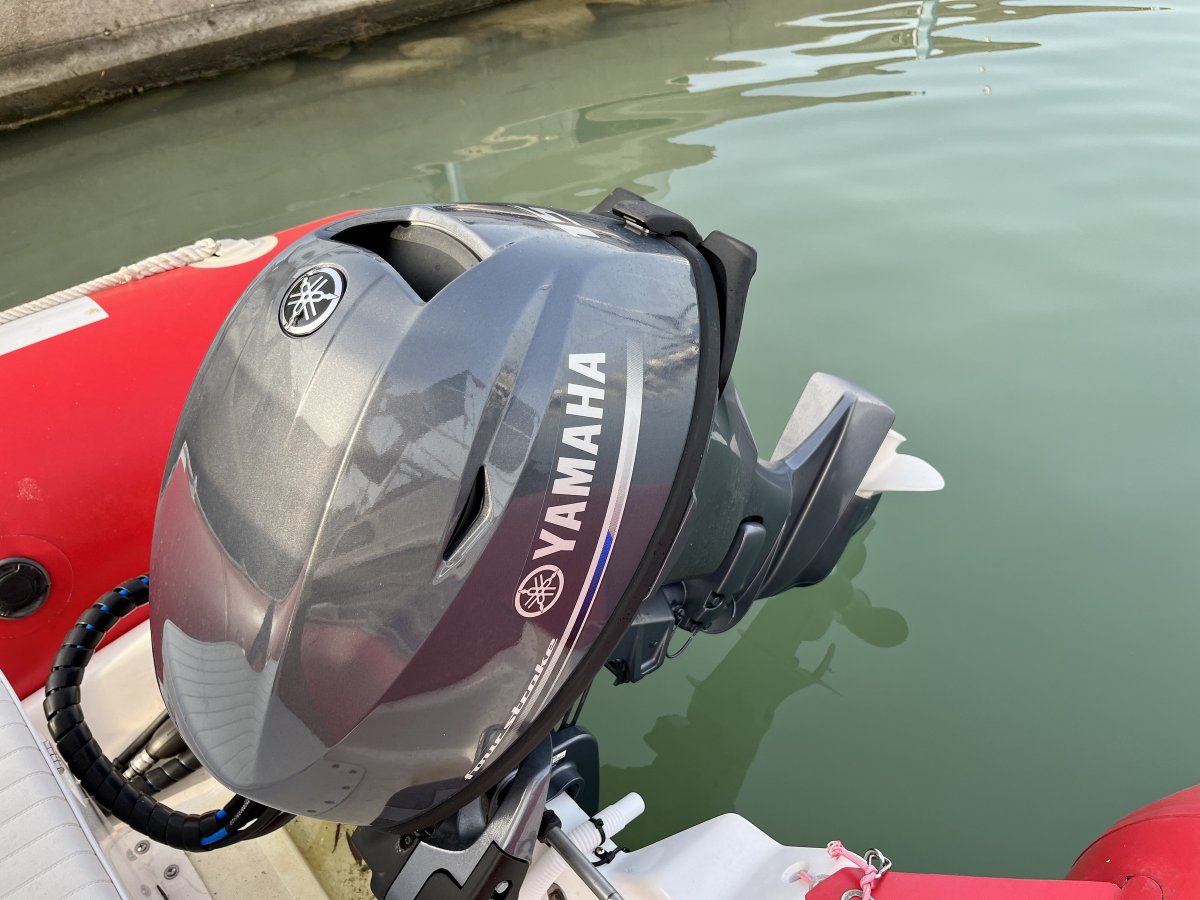 Motorboat - Zodiac - ZODIAC