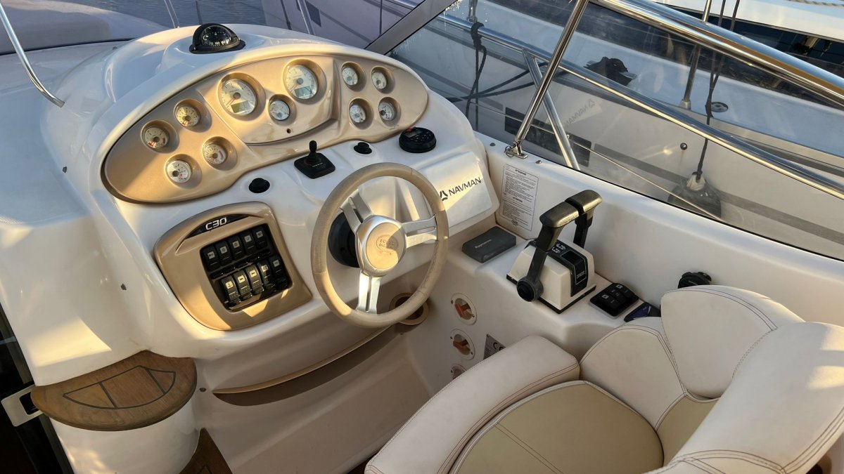 Barco a motor - Cranchi - 2 cabinas