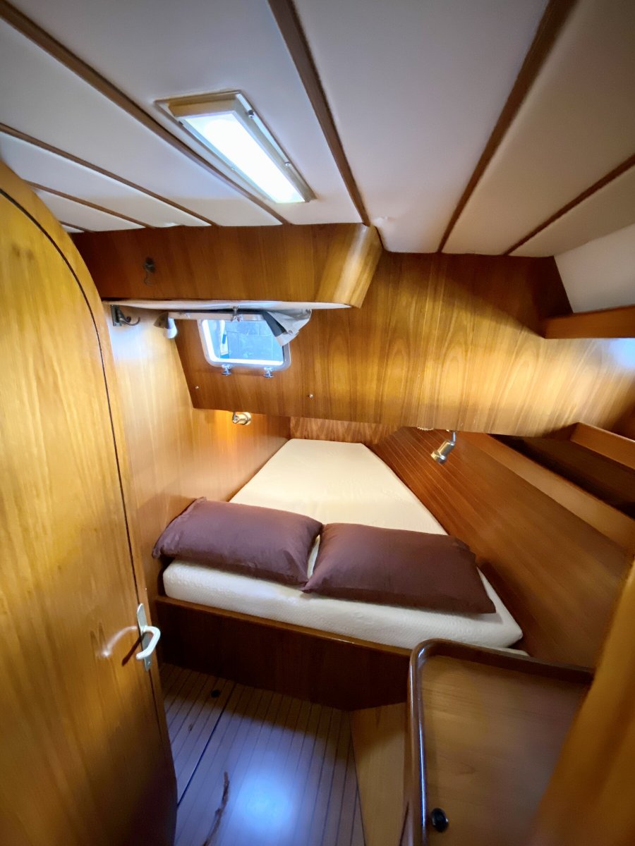 Isole Eolie in barca a vela: il fascino del mare blu